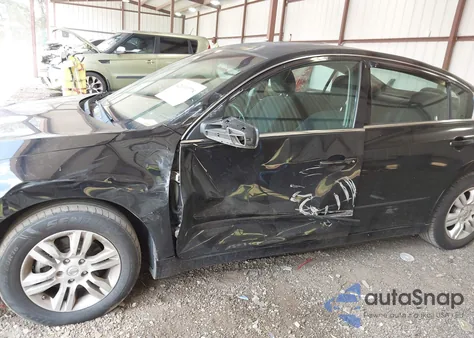 2010 Nissan Altima 2.5 S z USA, uszkodzony, nr VIN 1N4AL2AP8AC132612